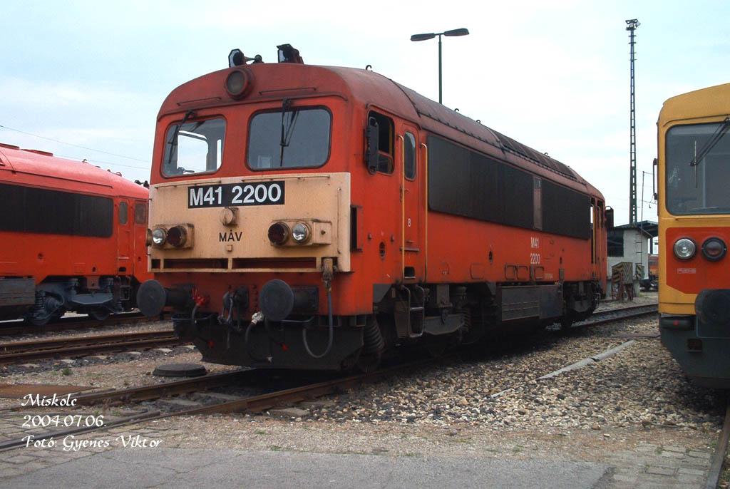 M41-2200 2