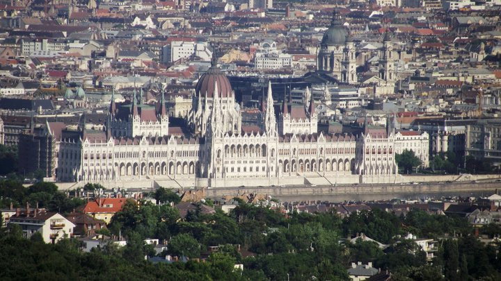 Parlament-Árpád kilátóból