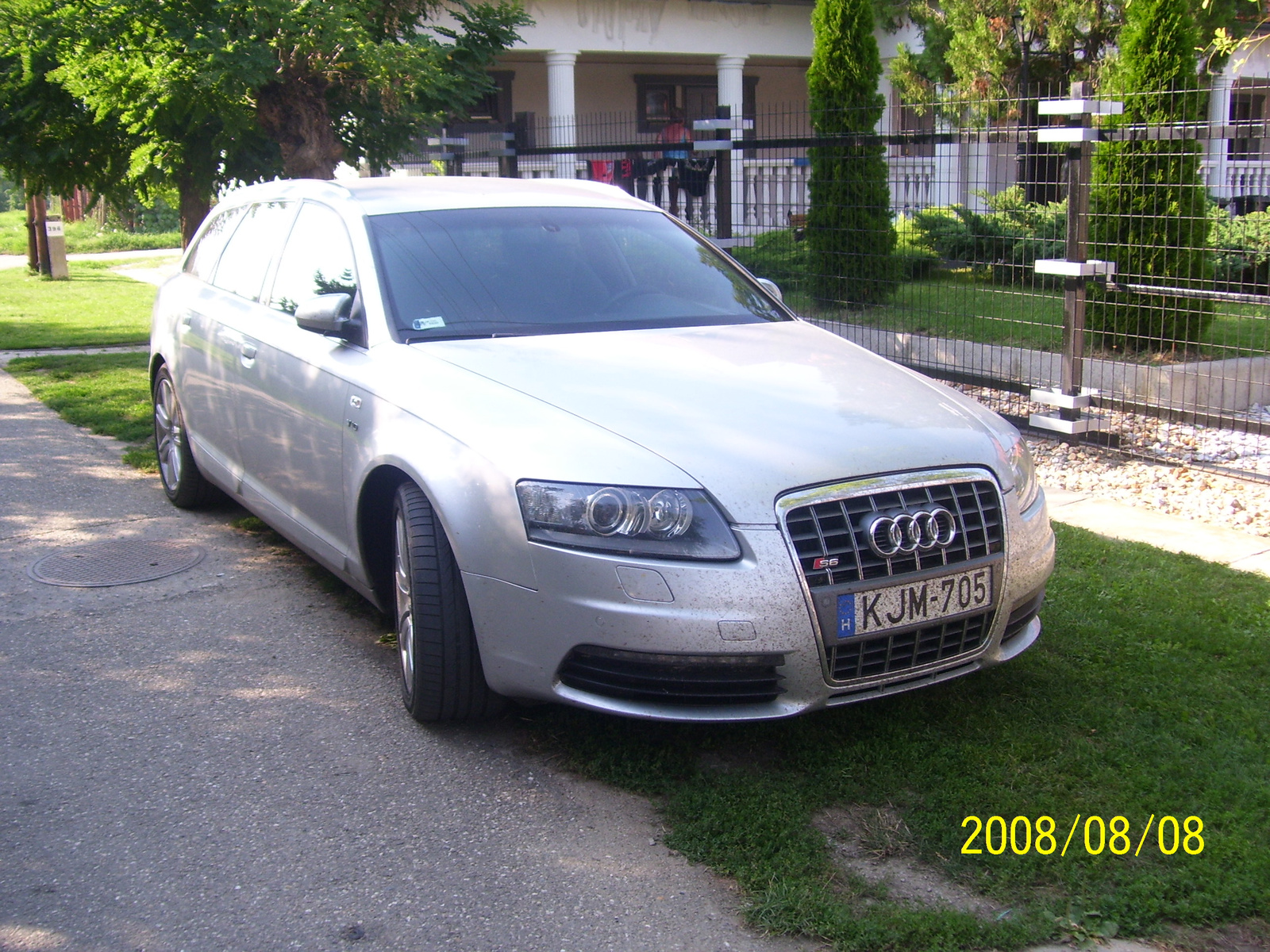 Audi S6 Avant