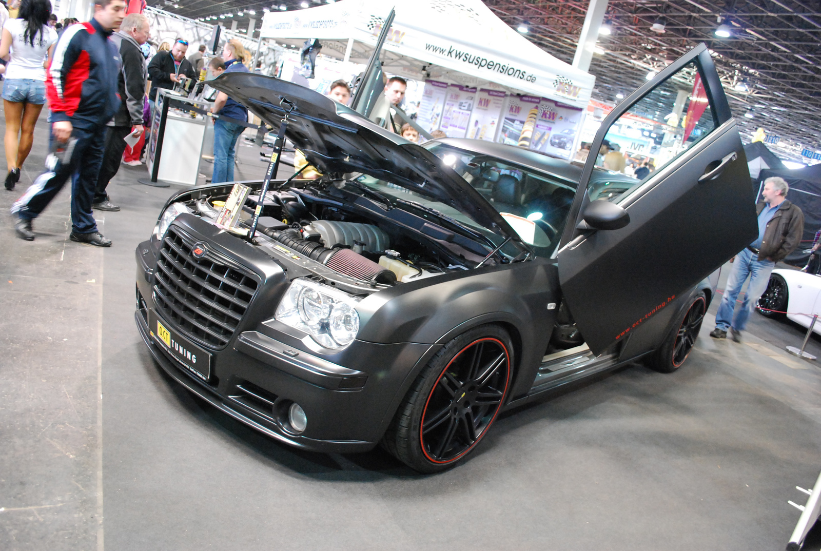 OCT Chrysler 300C SRT-8