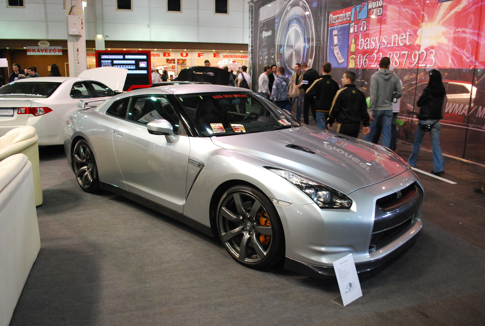 Nissan GT-R